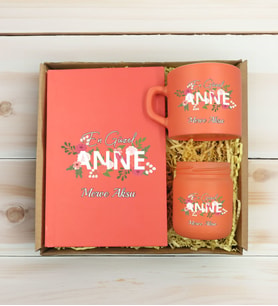 BK Gift Kişiye Özel İsimli DTF Anne Temalı Somon Defter & Kahve Fincanı & Mum Hediye Seti-1, Anneye Hediye, Anneler Günü Hediyesi