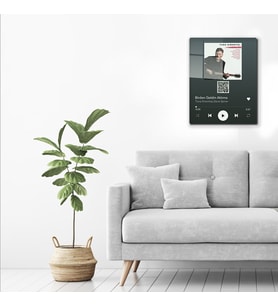 DECORITA Youtube Barkodlu Cam Tablo Tuna Kiremitçi, Sena Şener - Birden Geldin Aklıma 30cm x 40cm