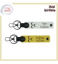 Asker Adayına Veda Hediyesi – Üç Hilal, İsme Özel Üretim 2’li Anahtarlık Seti, Beyaz-Sarı (Çok Renkli)