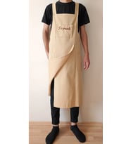 İş Atölye Seramik Barista Kuaför Garson Bahçıvan Önlüğü Özel Tasarım Leke Tutmaz Su İtici Kumaş İsim Yazılı Kişiye özel (Pastel Sarı)