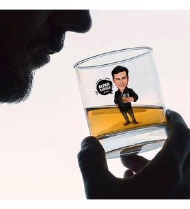 Kişiye Özel Çekici Adam Karikatürlü Viski Bardağı