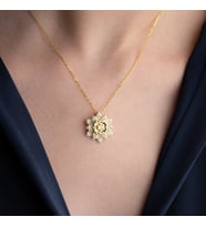 Vaoov 925 Ayar Gümüş Katmanlı Lotus Çiçeği Kolye (Gold)
