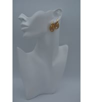 Tek küpe ile iki ayrı model oluşturabilirsiniz. Modern ve şık (Rose)