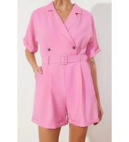 Kadın Moda Standart Kol Geniş Paça Kruvaze Düz Desen Kısa Kemerli Kurvaze Yaka Mini Dokuma Tulum (Pembe)