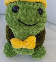 Amigurumi Sarı Şapkalı Kadife Yeşil Tosbik