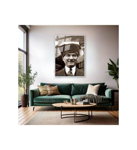 Mustafa Kemal Atatürk Siyah Beyaz Tablo Metal Çerçeveli Cam Tablo Modeli Hd Baskı Duvar Tablosu (Gümüş)