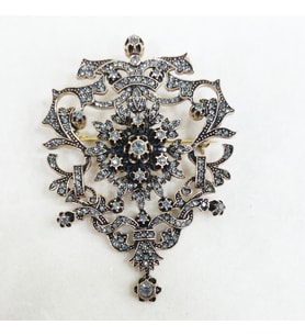 Aşina Gümüş Swarovski Taşlı Elmas Montür Broş Sevgiliye Hediye