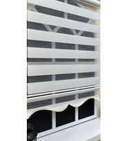 Zebra Stor Perde Ekru Etek Dilimli Z-STB400V02