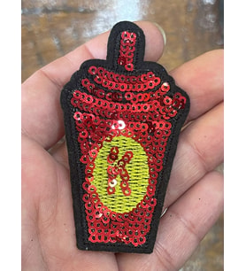 7X4 CM PAYETLİ KIRMIZI BARDAK APLİKE ÜTÜ İLE YAPIŞAN ARMA DİKİŞ  HOBİ AKSESUARI