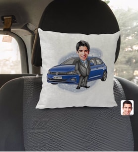 BK Gift Kişiye Özel Plakalı Erkek Volkswagen Polo Karikatürlü Kare Araç Koltuk Yastığı-1