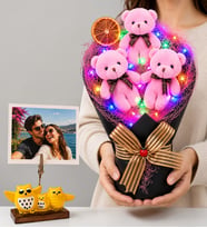 Kişiye Özel Fotoğraflı Renkli LED Işıklı Peluş Ayıcık Buketi (Pembe) ve Baykuş Fotoğraf Tutucu