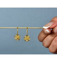 ÇELİKOĞLU KUYUMCULUK 8 AYAR ALTIN GÜL KÜPE 1,11 GR