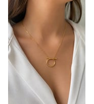 Çivi Desenli Gold Renk Çelik Kadın Kolye