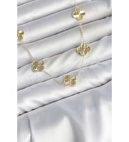 Gold Renk Yonca Model VIP Seri Kadın Kolye TJ-BKO11140