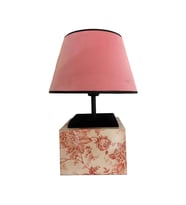 Dacy Çiçek Baskılı Polyester Abajur (Pembe)