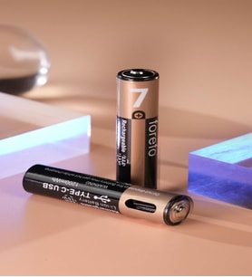 USB Type-C Şarjlı AAA Pil 1.5V 1000+ Kez Şarj Edilebilir Lityum Pil Kalem Pil (2’li Paket) (Siyah)