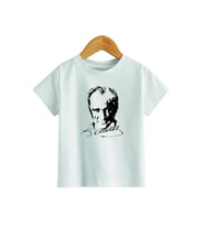 Atatürk Baskılı İmza Detay Beyaz Tşört