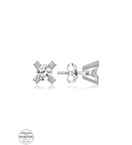 Swarovski Zirconia Kadın 0,28 Karat 24 Taşlı Gümüş Küpe