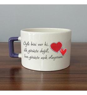 Öyle Biri Var Ki Baskılı Mor Kulplu C Fincan