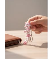 Kuyruklu Pembe Kedi Figürlü Hareketli Anahtarlık