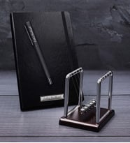 Kişiye Özel Siyah Defter & Siyah Mat Roller Kalem & Masa Üstü Denge Topu Hediye Seti