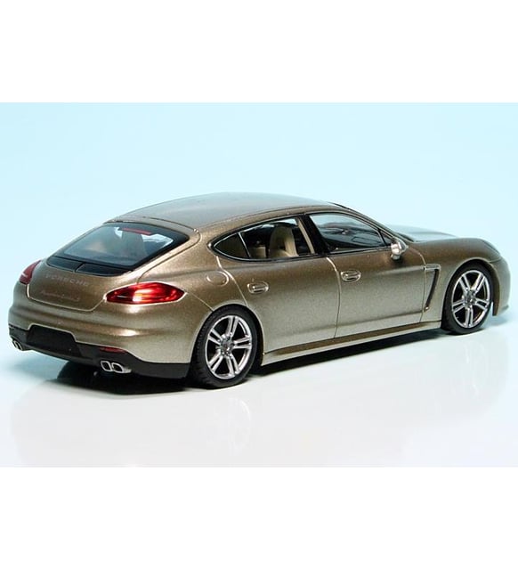 Minichamps Porsche Panamera Turbo S Executive Bej 1:143 Model Araba