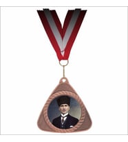 Kişiselleştirilebilir Üçgen Madalya (Rose)