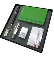 Signator® Yosun  İsme Özel Set - 32 Gb. Usb Bellek + Çakmak + Not defteri  + Çakı + Kalem ve Kartvizitlik  Kişiye Özel Hediyelik Set (Karışık)