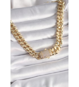 Pirinç Gold Renk VIP Exclusive Seri Gurmet Model Kadın Kolye