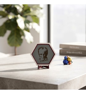 Minimalist Atatürk Tasarımlı Dekoratif Süs, Şık ve Özgün Bir Hediye Seçeneği 10x10 cm