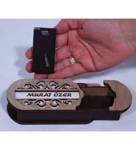 Çakmak Kişiye Özel İsim Yazılı ve Mdf Tasarım Kutulu No:79