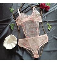 Perla Renkli Çiçek İşlemeli Transparan Kadın Bodysuit-SOFT PUDRA