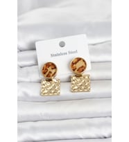316L Çelik Gold Renk Leopar Desenli Plaka Model Kadın Küpe