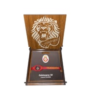 Galatasaray Lisanslı GS Performans Kırmızı Bileklik Aslan Ahşap Kutulu
