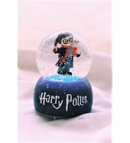 Harry Potter Işıklı Müzikli Püskürtmeli Büyük Boy Kar Küresi