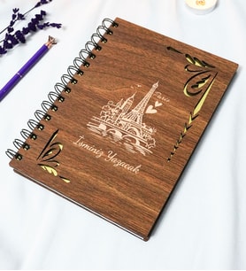 Kişiye Özel Paris Desenli Ahşap Kapaklı Defter - Ajanda - İsme Özel - A5 60 Yaprak (120 SAYFA) Hediyelik (Gold)