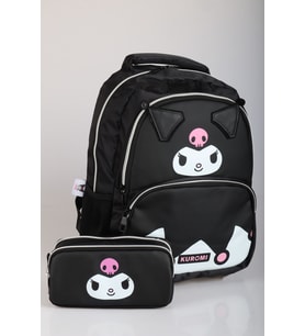 DEKOMUS İLE YENİ SEZON LİSANSLI KUROMI "SHADOW CHIC KOLEKSİYONU" DERİ İLKOKUL ÇANTASI VE KALEM ÇANTASI SETİ