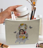 BK Gift Kişiye Özel Karikatürlü Kadınlar Günü Tasarımlı Keten Makyaj Çantası-1, Kadınlar Günü Hediyesi, 8 Mart, Anneye Hediye