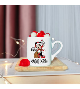Mickey Mouse Yılbaşı Tasarımlı Ahşap Tabaklı Kişiye Özel Türk Kahvesi Fincanı