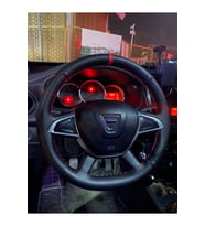 DİKİŞLİ DERİ DİREKSİYON KILIFI NOKTALI/DAMARLI KIRMIZI YÜZÜK/DİKİŞ DACİA İÇİN HIZLI KARGO