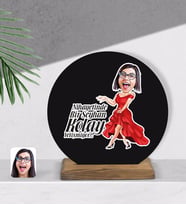 BK Gift Kişiye Özel Kadın Nihayetinde Karikatürlü Yuvarlak Ahşap Biblo-1