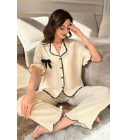 Bej Kısa Kollu Fiyonk Detaylı Düğmeli Pijama Takımı 7317