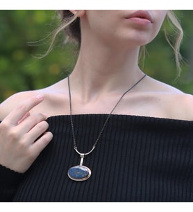 Oval Lapis Lazuli Taşlı Zinciri Oksitli Otantik Gümüş Kolye