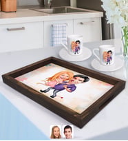 BK Gift Kişiye Özel Sevgililer Karikatürlü Doğal Ahşap Tepsi ve 2’li Kahve Fincan Seti-3