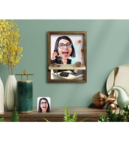BK Gift Kişiye Özel Kadın Asistan Karikatürlü Doğal Masif Ahşap Çerçeveli Tablo Duvar Rafı-1