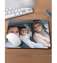 Kişiye Özel Fotoğraflı Mouse Pad – Resimli İsim Baskılı Mousepad Hediyelik (Çok Renkli)