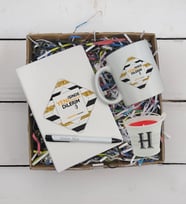 BK Gift Kişiye Özel İsimli Defter Kalem Kupa ve Mini Kovada Kokulu Mum Hediye Seti-12, Arkadaşa Hediye, Sevgiliye Hediye, Yeni İş Hediyesi