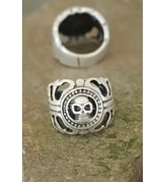 Eskitme Gümüş Renk Metal Kuru Kafa Tasarım Ayarlamalı Erkek Yüzük 5886