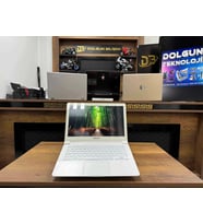 Samsung NP915S3G-K02TR Quad-Core 4GB 128GB SSD 13.3" HD DOKUNMATİK (İKİNCİ EL)