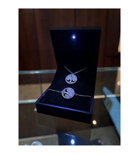 ANKA MÜCEVHERAT IŞIKLI KUTUDA 925 AYAR GÜMÜŞ HAYAT AĞACI KADIN SET